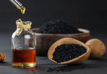Μαύρο Κύμινο: Ένα πολύτιμο έλαιο με καλλυντική & βρώσιμη χρήση στο ντουλάπι σας.